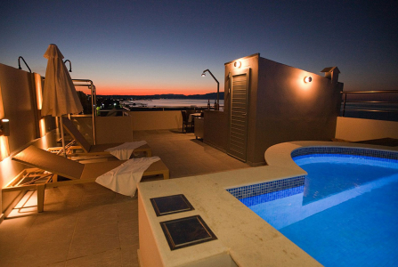 Pool and BBQ dinner zone